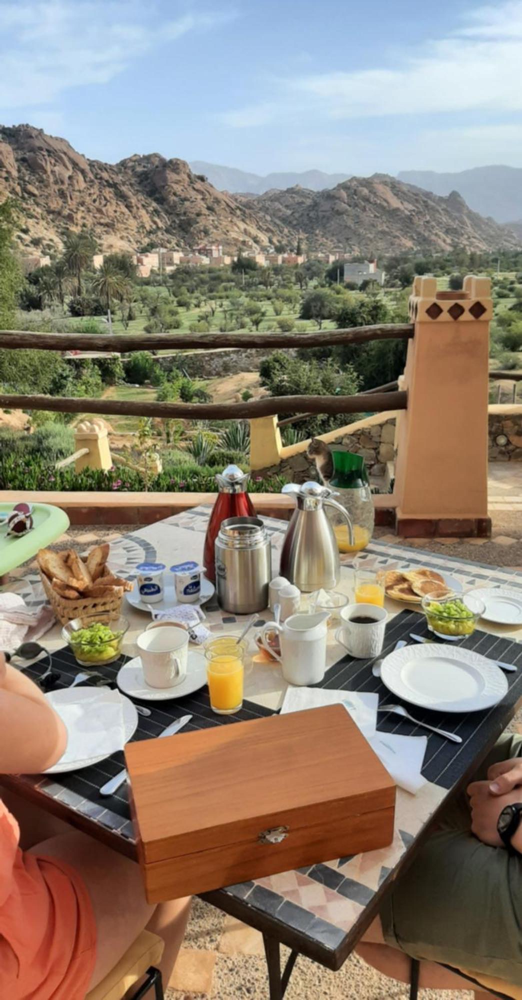Elmalara Hotel Tafraout Buitenkant foto
